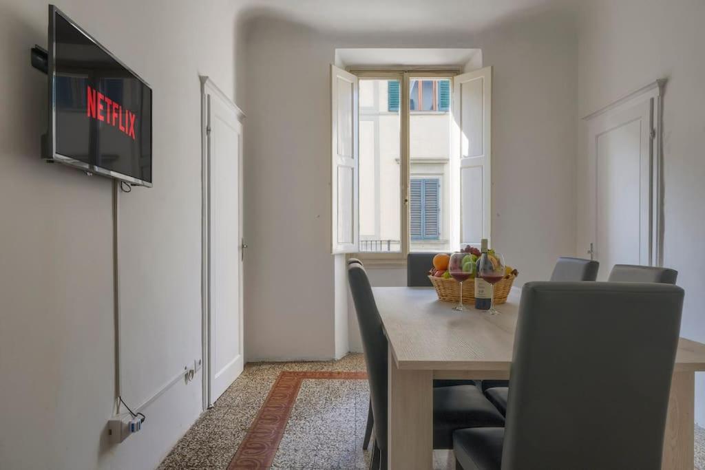 Appartamento Nel Cuore Di Firenze + Wifi+Aria Condizionata +Netflix מראה חיצוני תמונה